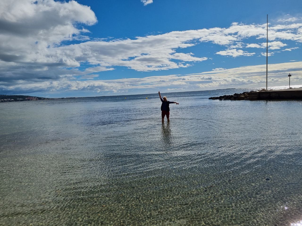 Méze Les pieds dans l'eau - photo