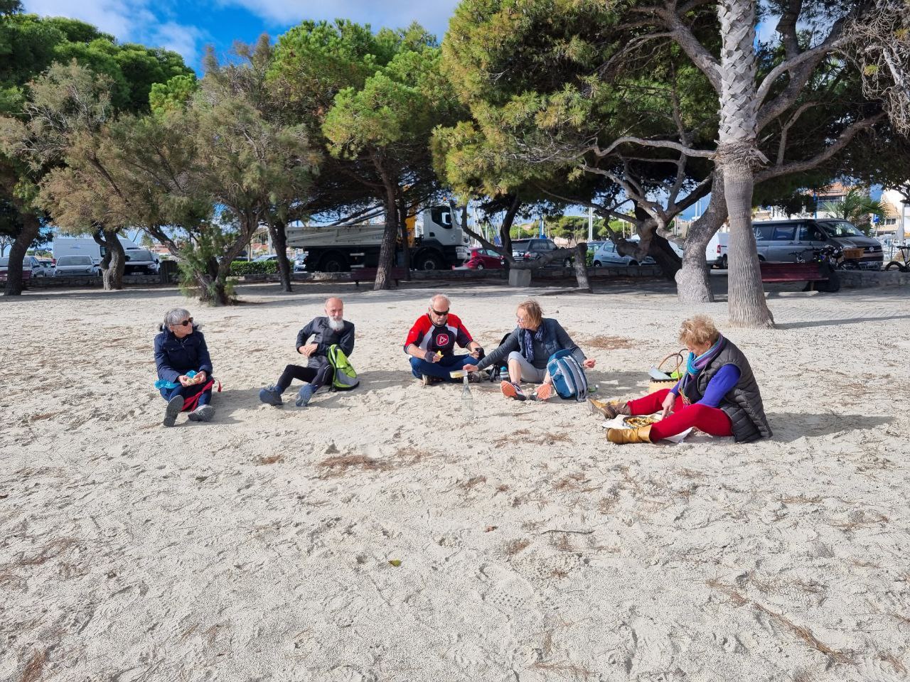 Méze Les pieds dans l'eau - photo